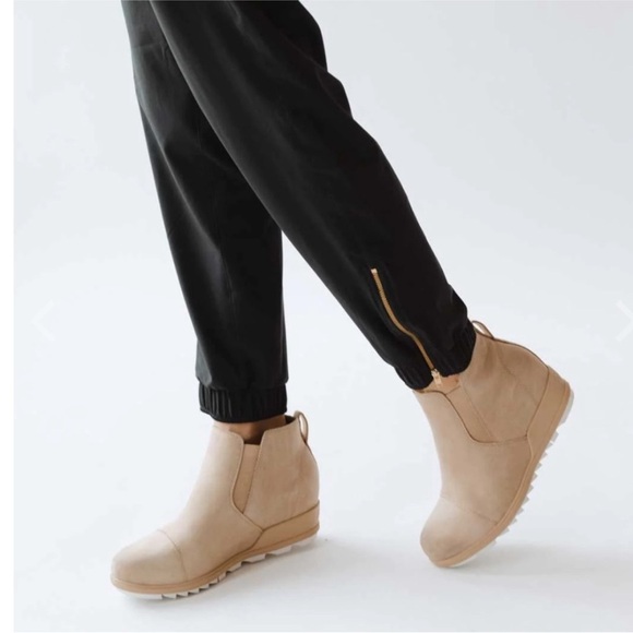 ALBION black jumpsuit - Picture 6 of 14